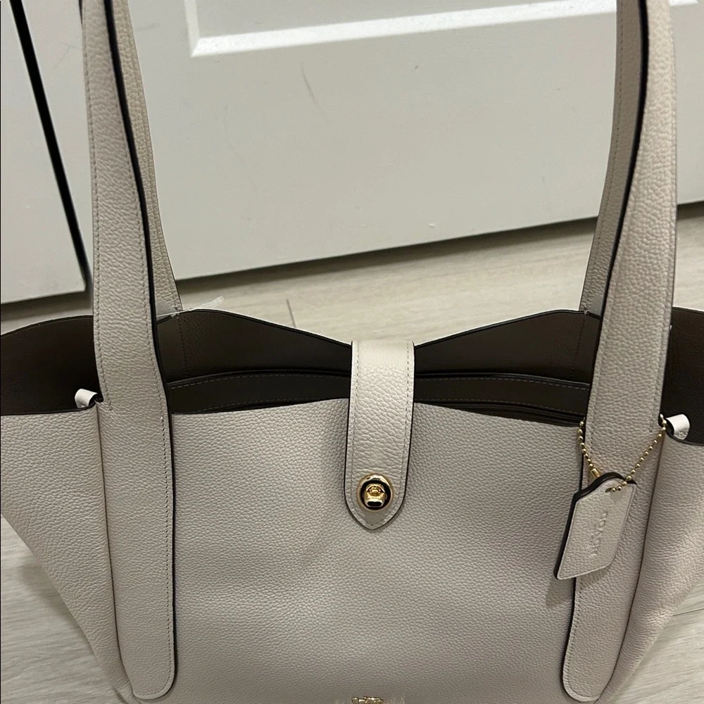 Coach (NWT) Hadley Turnlock Tote Bag - Picture 12 of 17